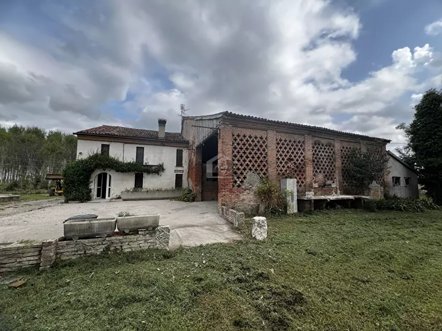 casa indipendente in vendita a Castel d'Ario