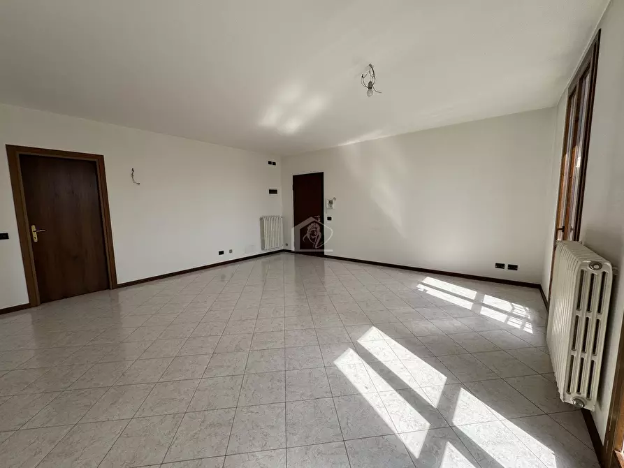 Immagine 3 di Appartamento in vendita  a Suzzara