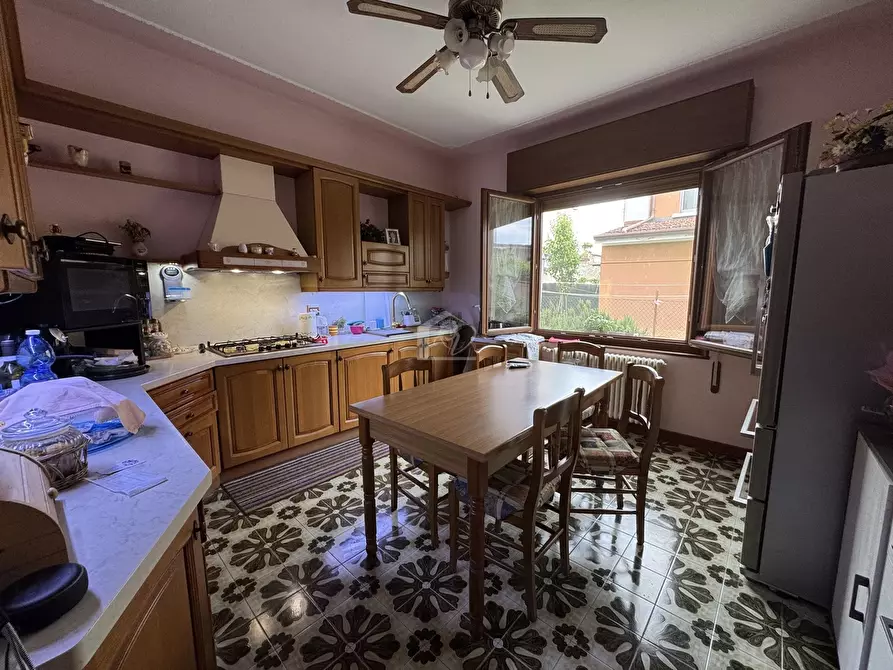 Immagine 2 di Casa indipendente in vendita  a Suzzara