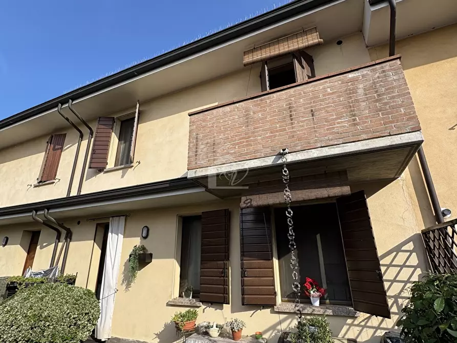 Immagine 6 di Villetta a schiera in vendita  a Suzzara