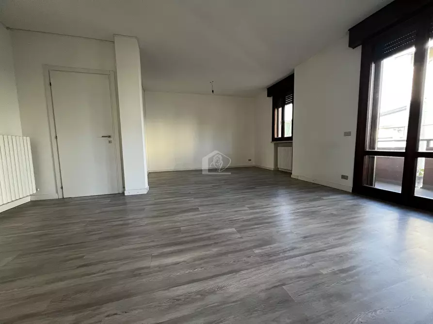 Immagine 2 di Appartamento in vendita  a Suzzara