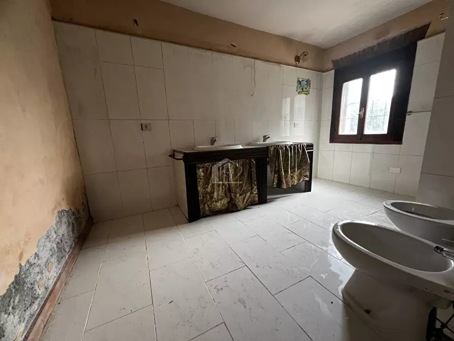 Immagine 10 di Rustico / casale in vendita  a Castel D'ario