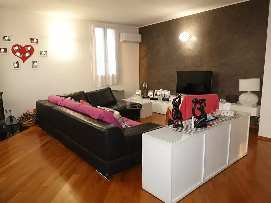 Immagine 7 di Casa indipendente in vendita  a Gonzaga