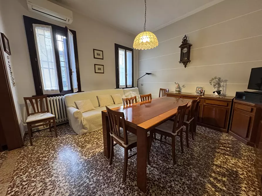 Immagine 3 di Casa indipendente in vendita  a Suzzara