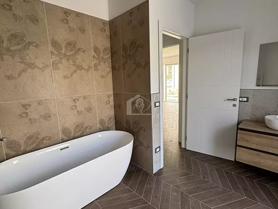 Immagine 8 di Casa bifamiliare in vendita  a Suzzara