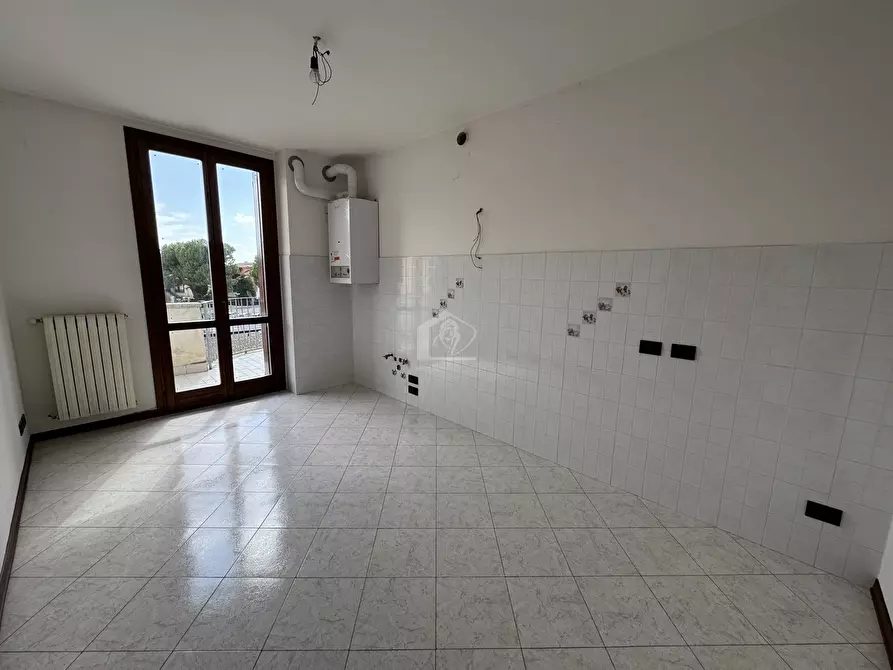 Immagine 6 di Appartamento in vendita  a Suzzara