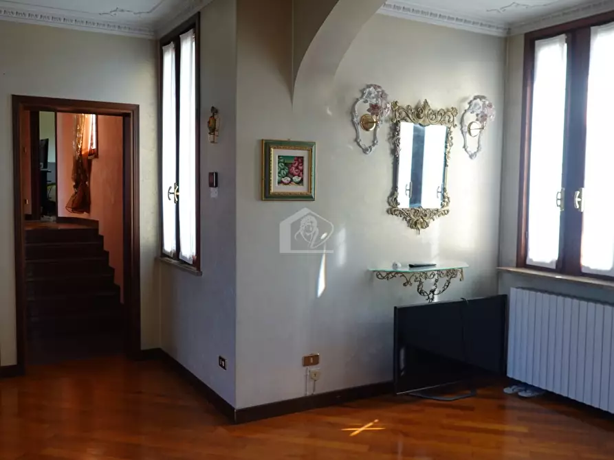 Immagine 22 di Villa in vendita  a Suzzara