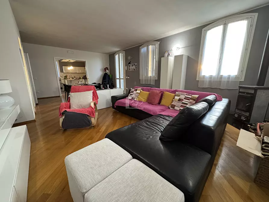 Immagine 9 di Casa indipendente in vendita  a Gonzaga