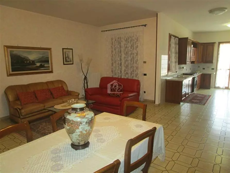 Immagine 1 di Villa in vendita  a Gonzaga