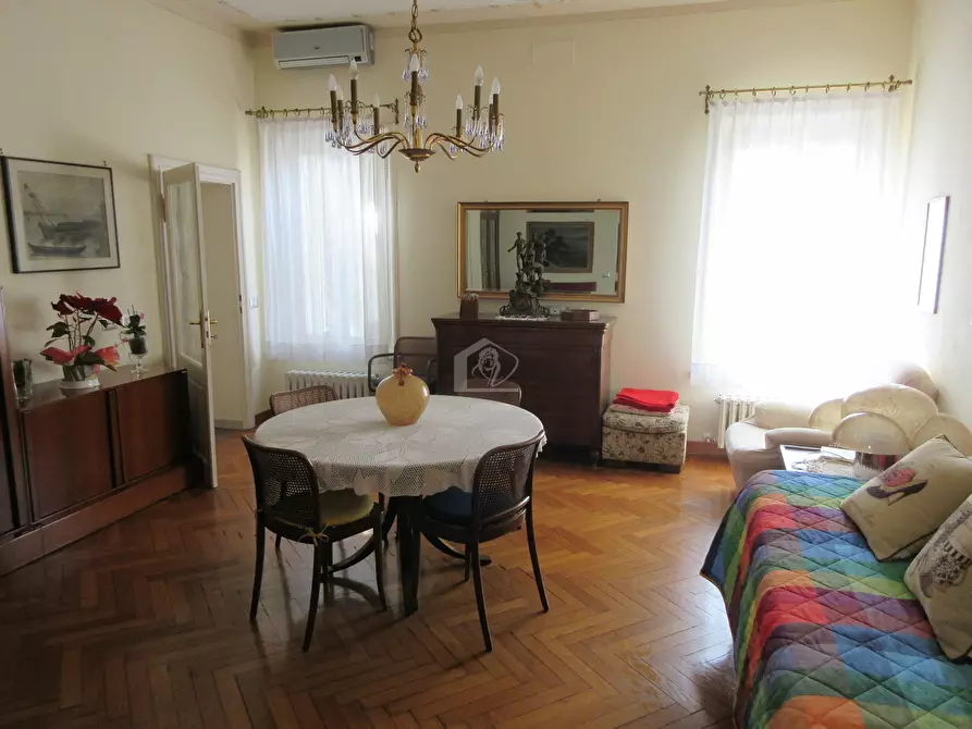 Immagine 1 di Casa semindipendente in vendita  a Suzzara