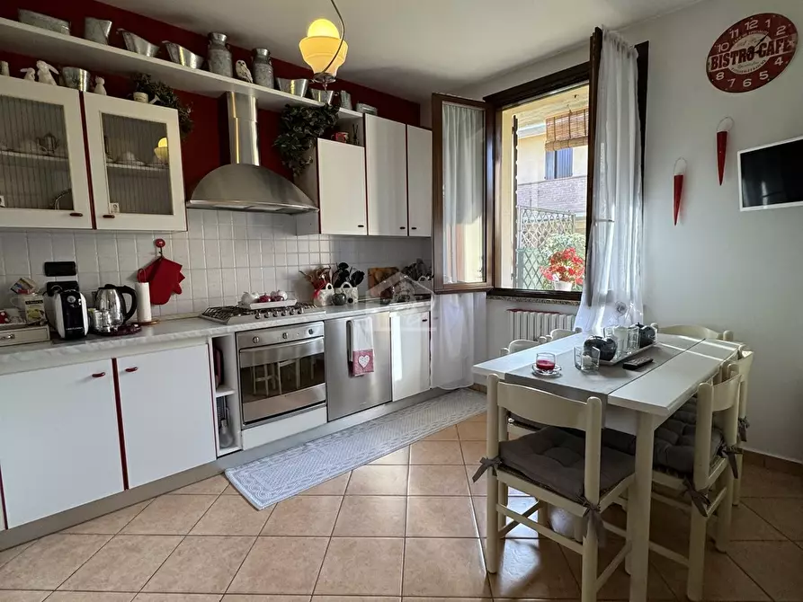 Immagine 14 di Villetta a schiera in vendita  a Suzzara