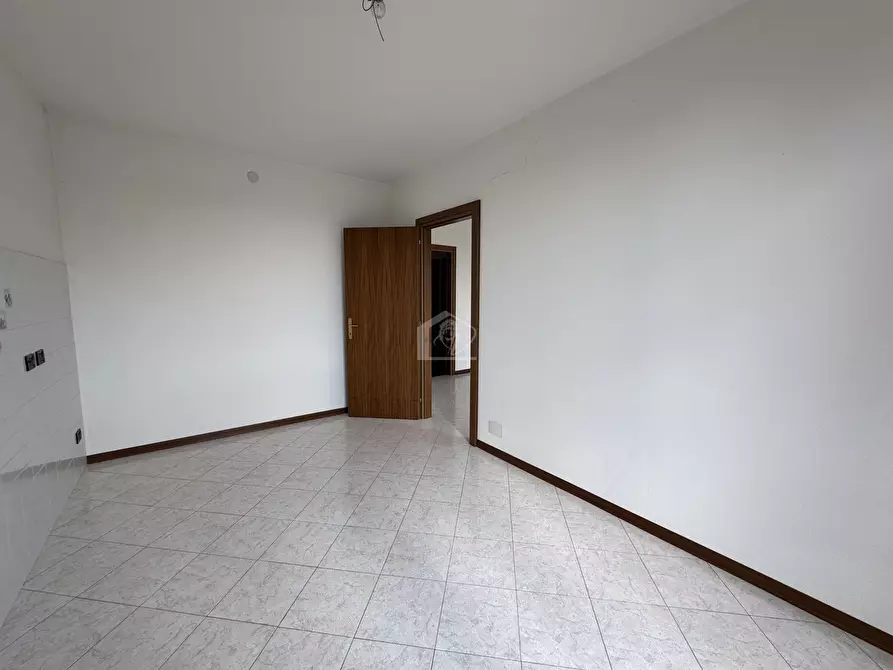 Immagine 8 di Appartamento in vendita  a Suzzara