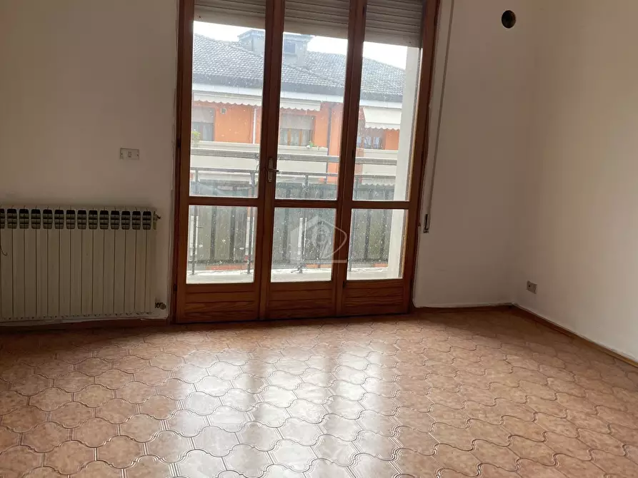 Immagine 4 di Appartamento in vendita  a Luzzara