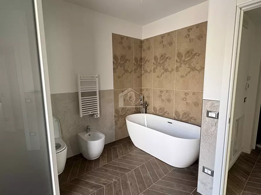 Immagine 7 di Casa bifamiliare in vendita  a Suzzara