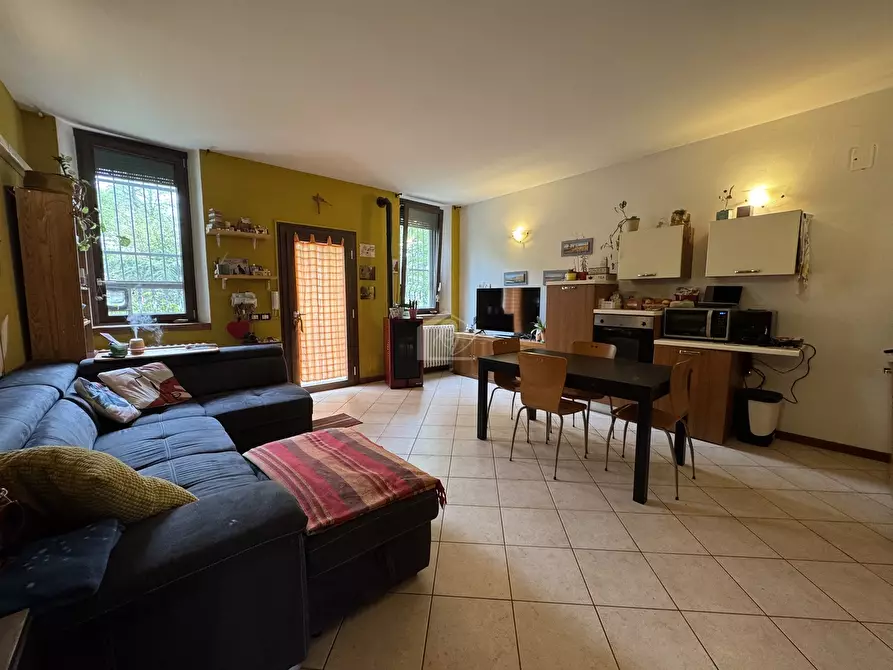 Immagine 2 di Appartamento in vendita  a Suzzara