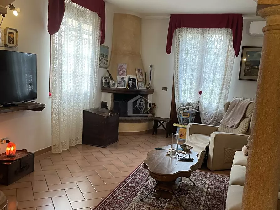 Immagine 2 di Casa indipendente in vendita  a Suzzara