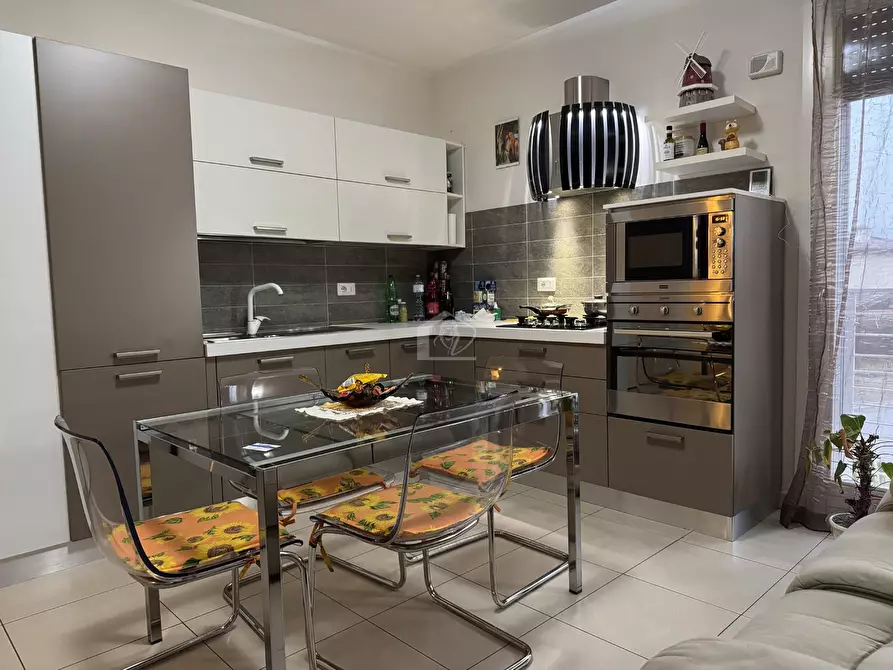 Immagine 2 di Appartamento in vendita  a Suzzara