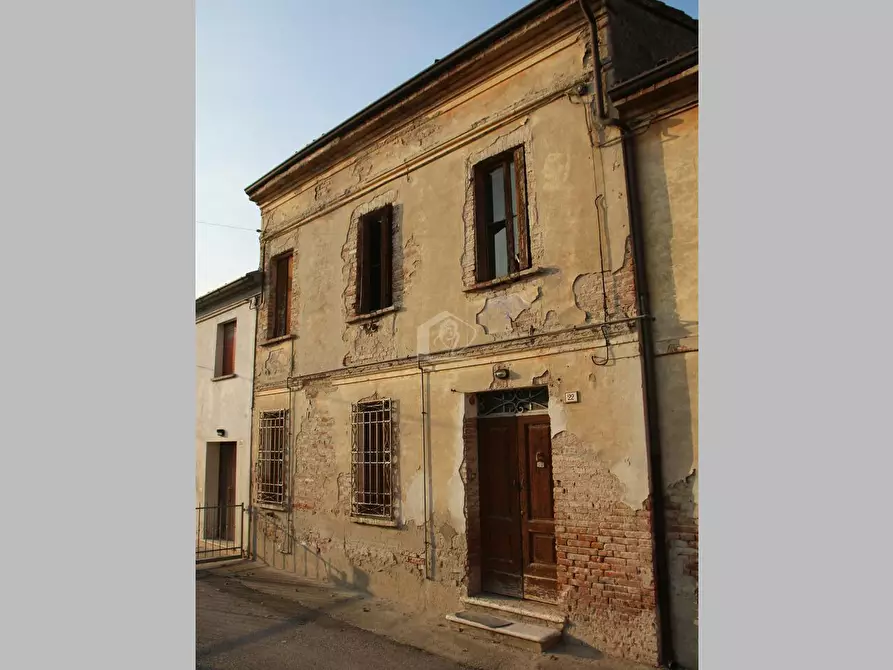 Immagine 9 di Rustico / casale in vendita  a Suzzara