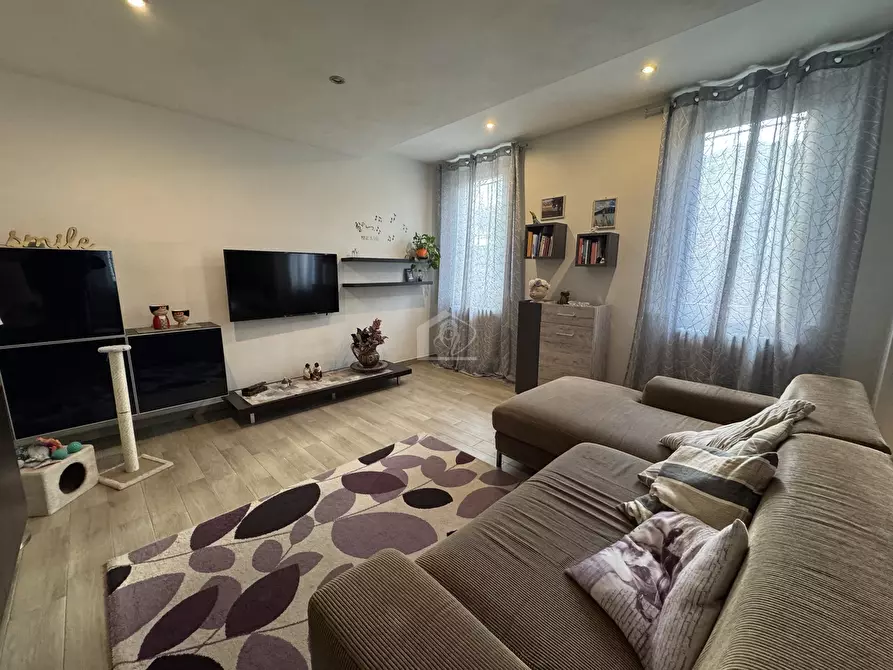 Immagine 8 di Casa indipendente in vendita  a Suzzara