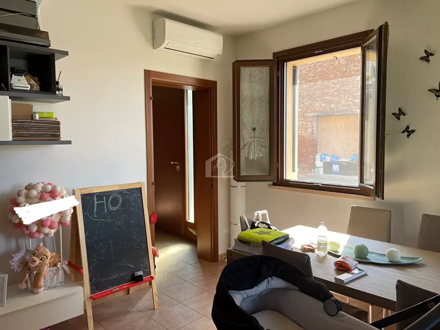 Immagine 3 di Rustico / casale in vendita  a Suzzara