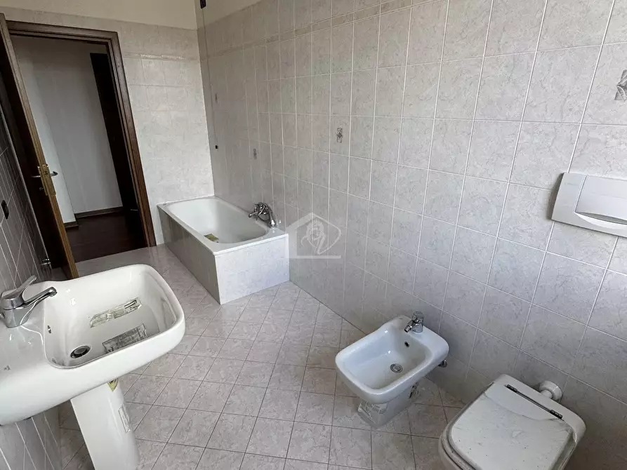 Immagine 17 di Appartamento in vendita  a Suzzara