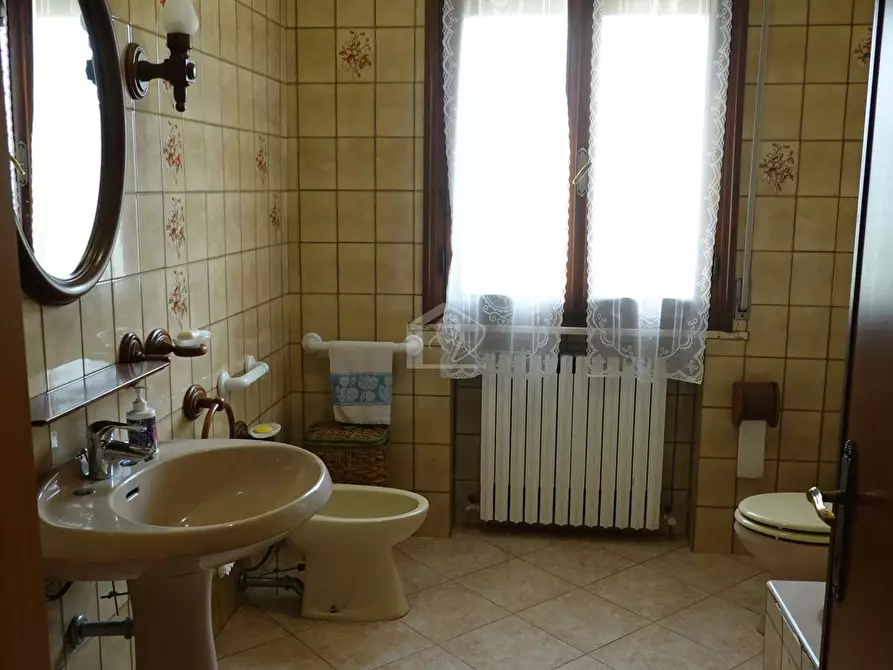 Immagine 38 di Casa indipendente in vendita  a Suzzara