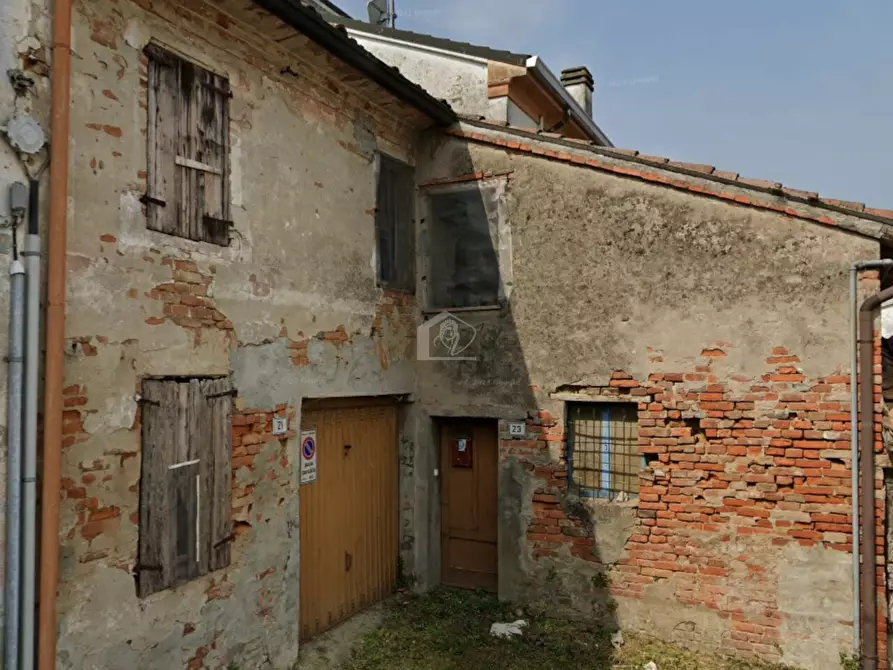 Immagine 1 di Casa semindipendente in vendita  a Sabbioneta