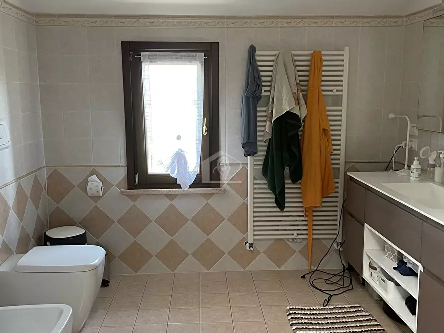 Immagine 8 di Rustico / casale in vendita  a Suzzara