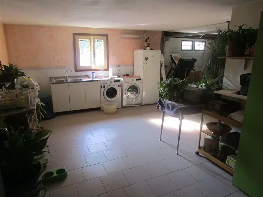 Immagine 14 di Rustico / casale in vendita  a Motteggiana