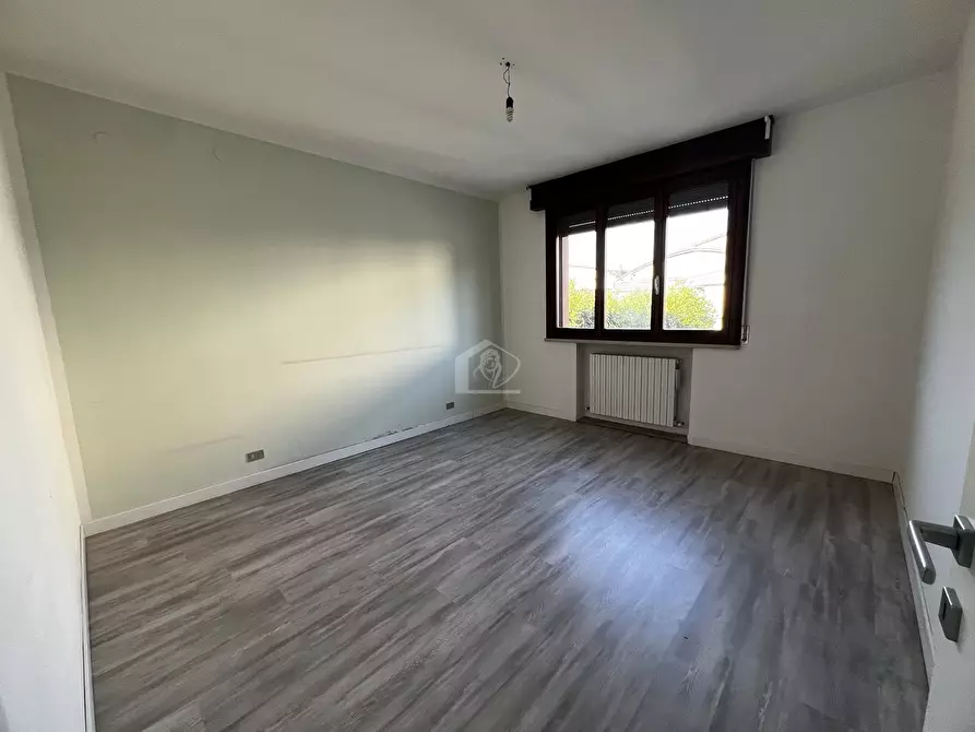 Immagine 10 di Appartamento in vendita  a Suzzara