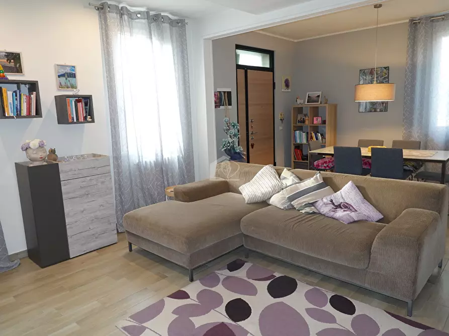 Immagine 4 di Casa indipendente in vendita  a Suzzara