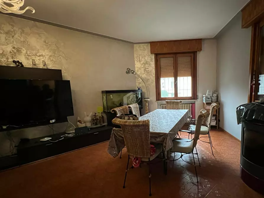 Immagine 2 di Casa bifamiliare in vendita  a Suzzara