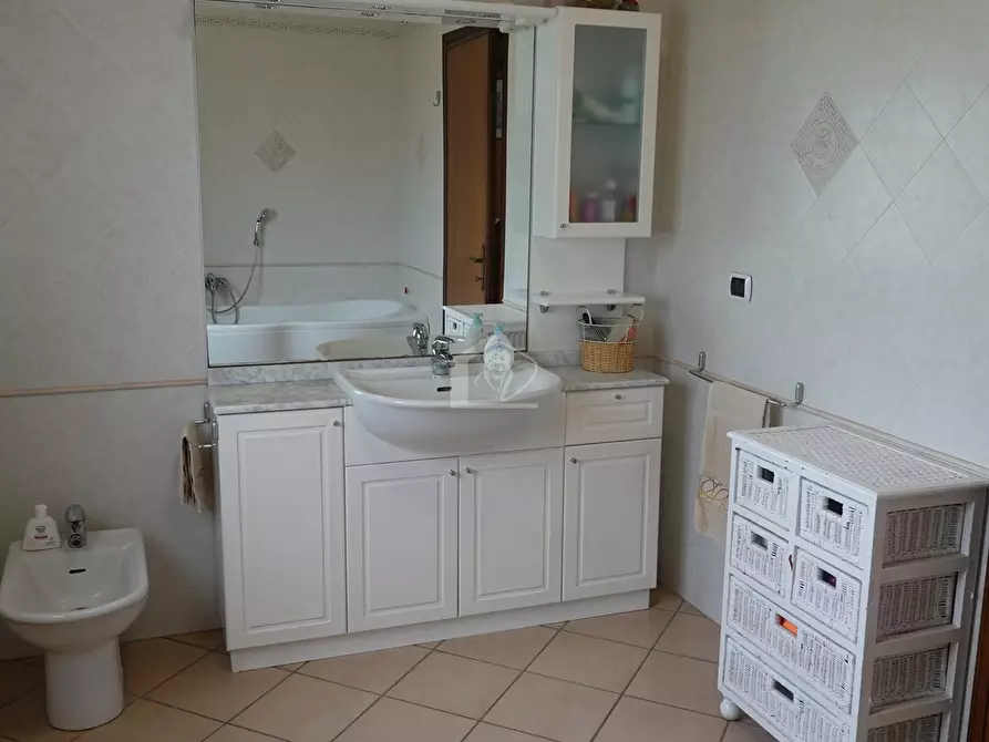 Immagine 11 di Casa indipendente in vendita  a Suzzara