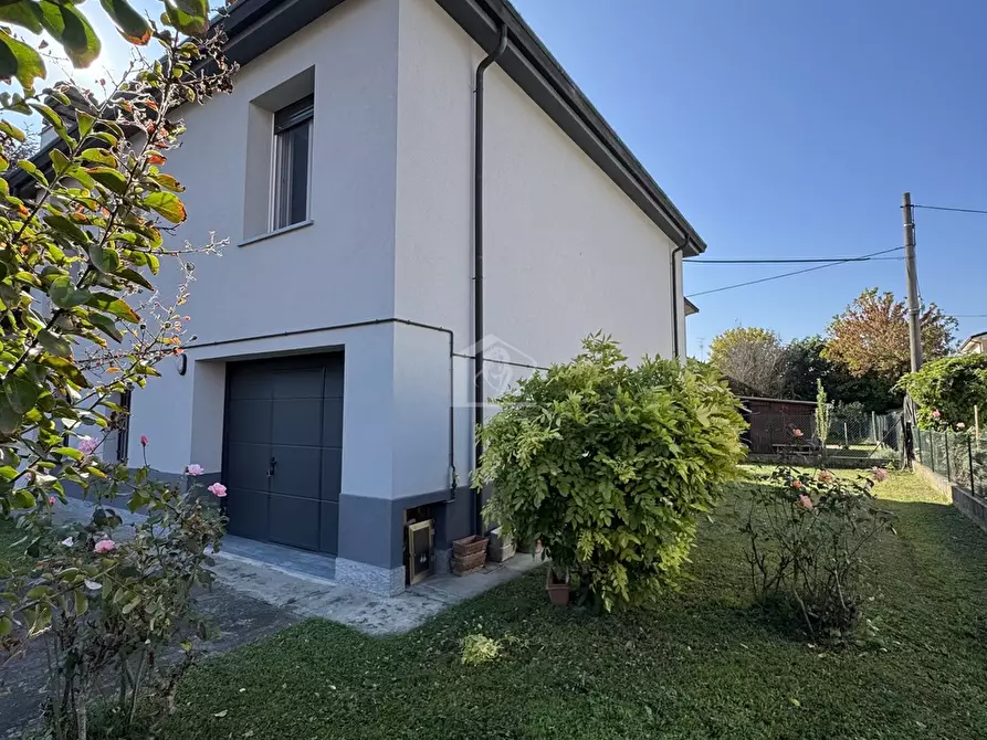 Immagine 4 di Casa indipendente in vendita  a Suzzara