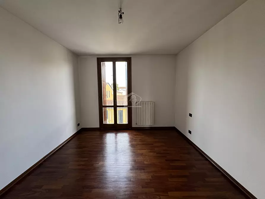 Immagine 14 di Appartamento in vendita  a Suzzara