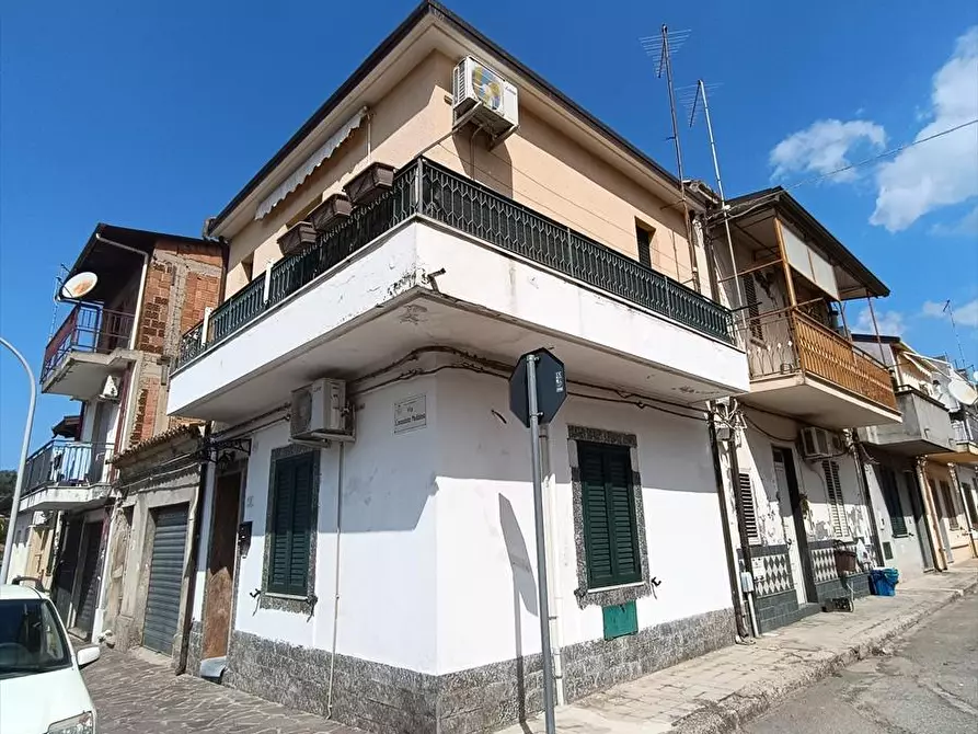 Casa indipendente in vendita in Via Comandante Maddalena a Taurianova