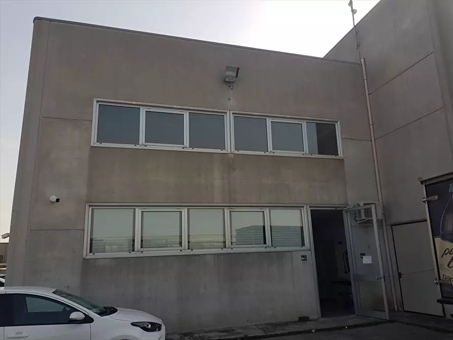 Ufficio in affitto in Via Agrigento, 49 a Modugno