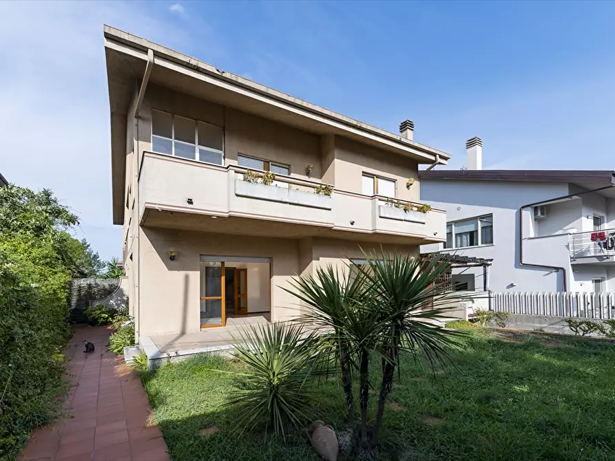 Villa in vendita in Viale Dei Pini a Francavilla Al Mare