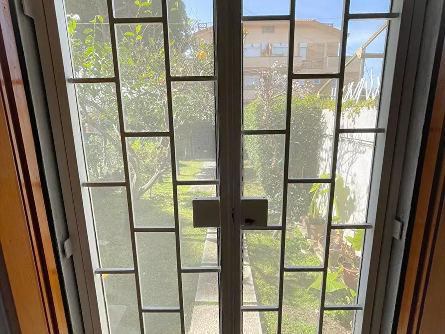 Immagine 12 di Villetta a schiera in vendita  in via delle Pratoline 19 a Anzio