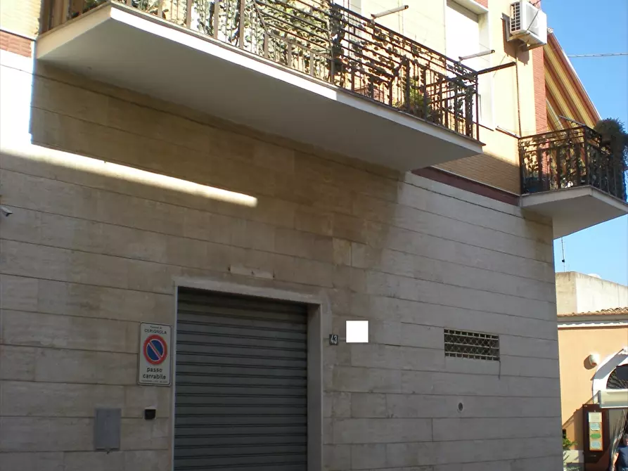 Immagine 2 di Casa indipendente in vendita  a Cerignola