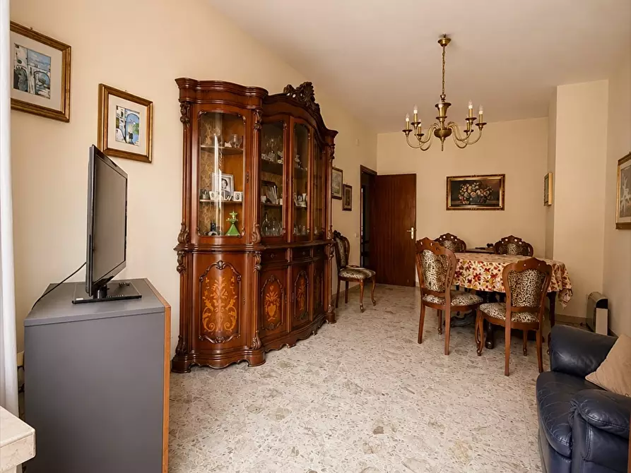 Immagine 8 di Appartamento in vendita  in via principe amedeo 146 a Taranto