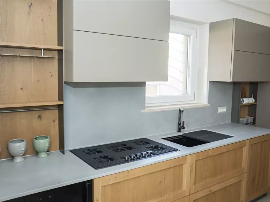 Immagine 9 di Villa in vendita  in Via primiero 150 a Anzio