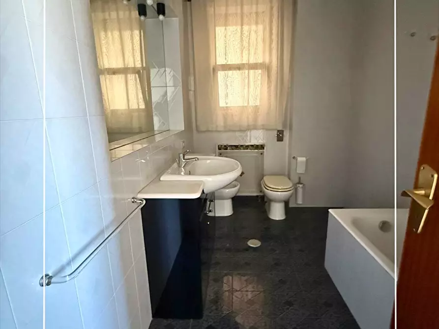 Immagine 22 di Appartamento in vendita  in via cavallotti 153 a Taranto