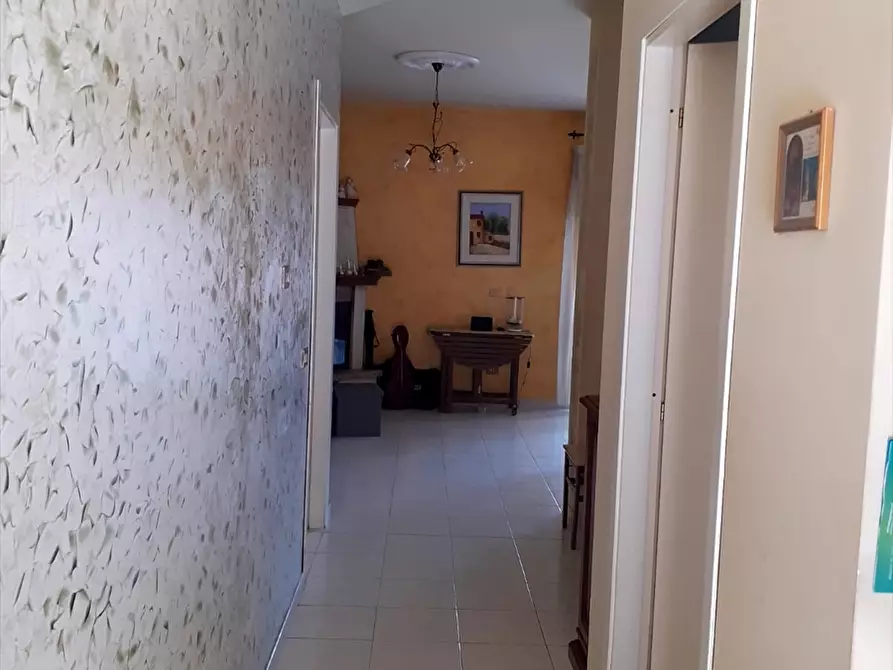 Immagine 9 di Villetta a schiera in vendita  in via Castello a Torre De' Passeri