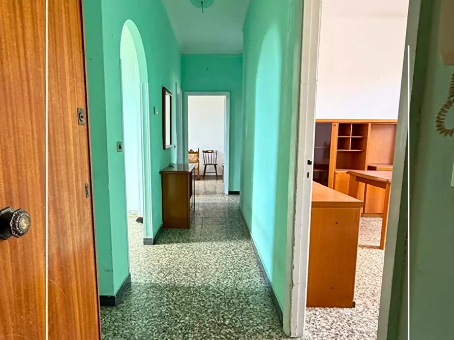 Immagine 6 di Appartamento in vendita  in via lago di garda 5 a Taranto