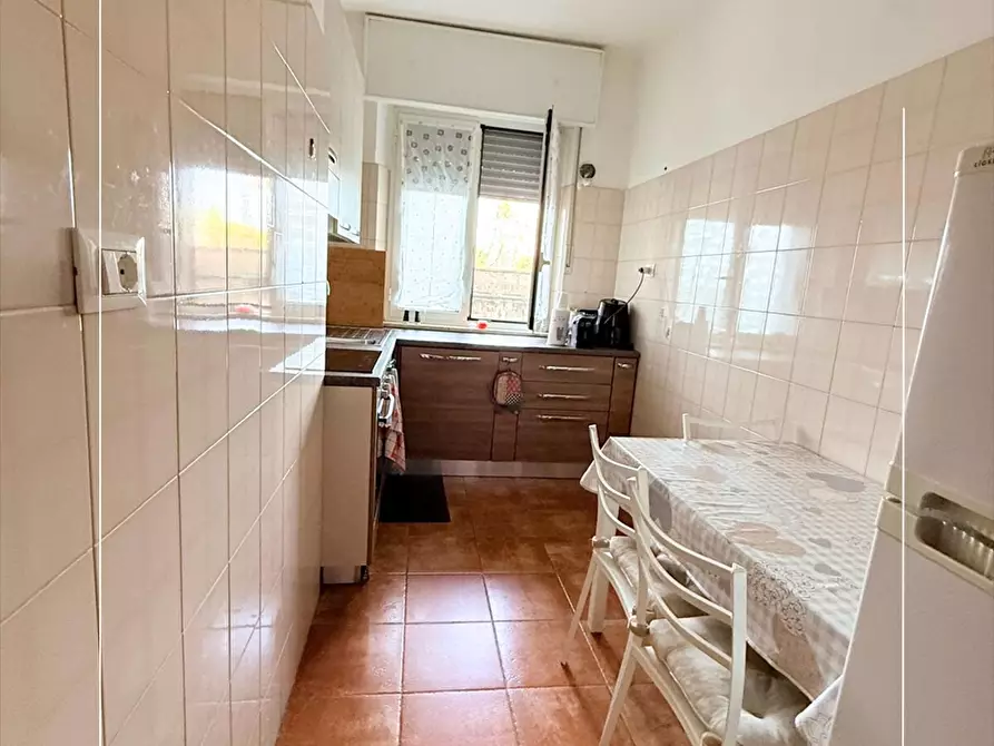 Immagine 9 di Appartamento in vendita  in via cugini 37 a Taranto