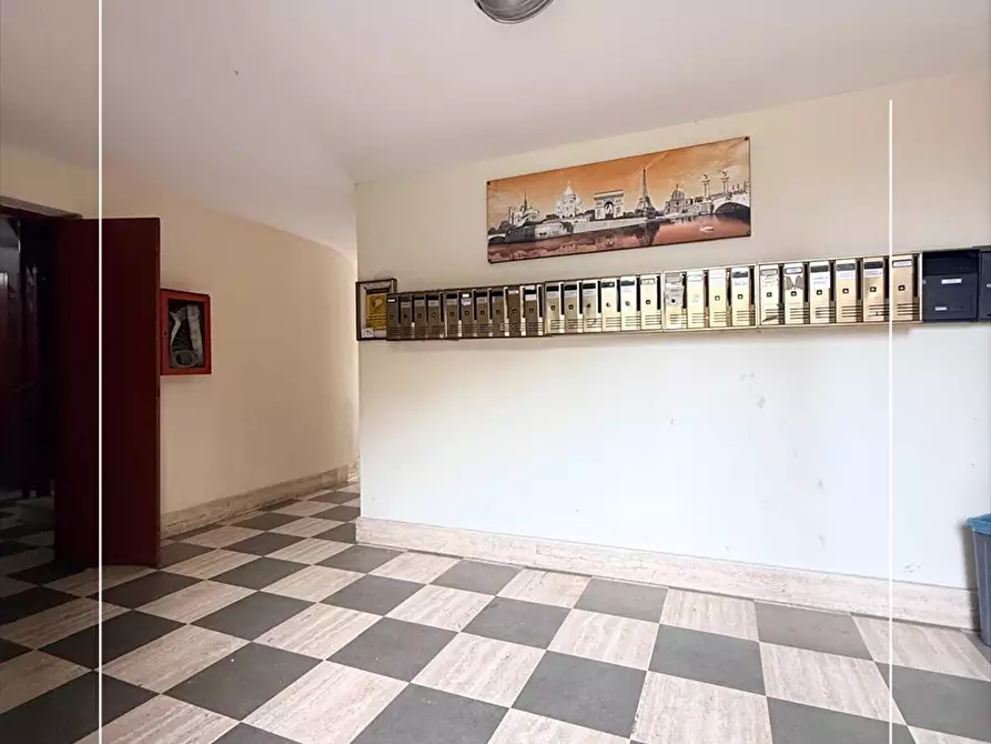 Immagine 3 di Appartamento in vendita  in piazza pertini 15 a Taranto