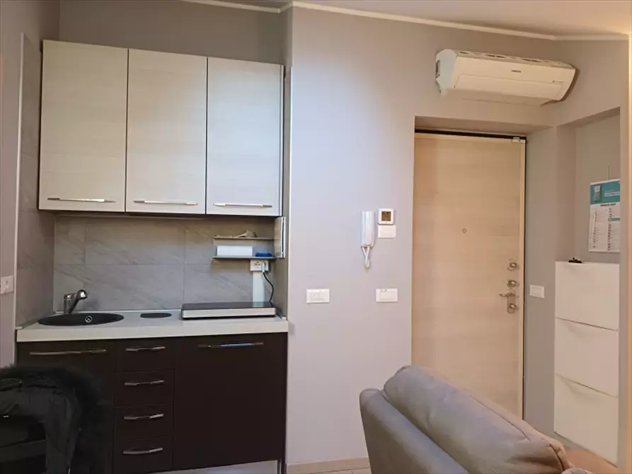 Immagine 21 di Appartamento in affitto  in via Castellammare 16, 20157 Milano a Milano