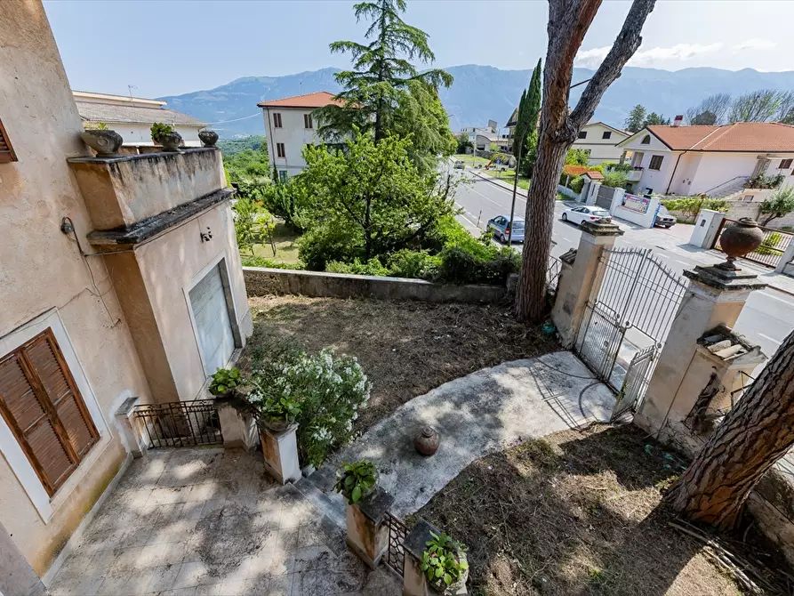 Immagine 30 di Villa in vendita  in Via Corfinio a Raiano