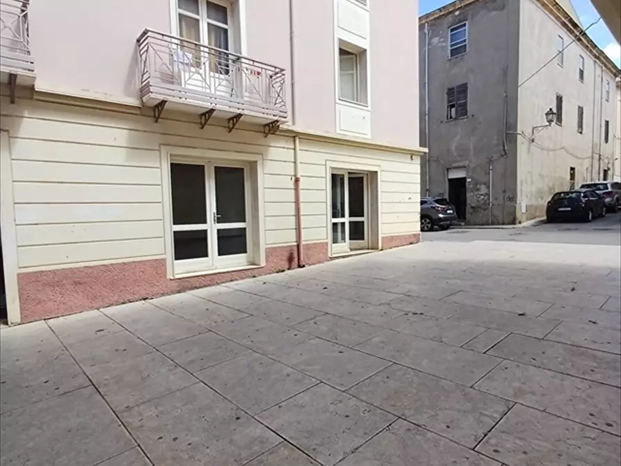 Immagine 4 di Locale commerciale in vendita  in Via Libio n. 32 a Porto Torres